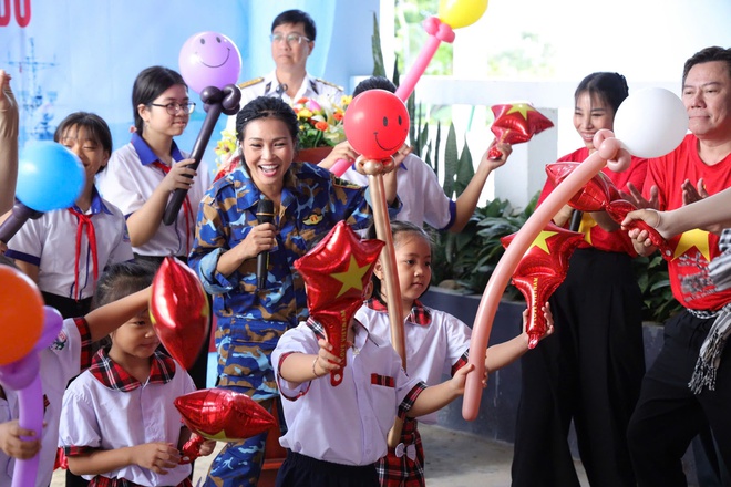 TP HCM gắn kết hậu phương – tiền tuyến nơi đảo tiền tiêu Tây Nam- Ảnh 5.