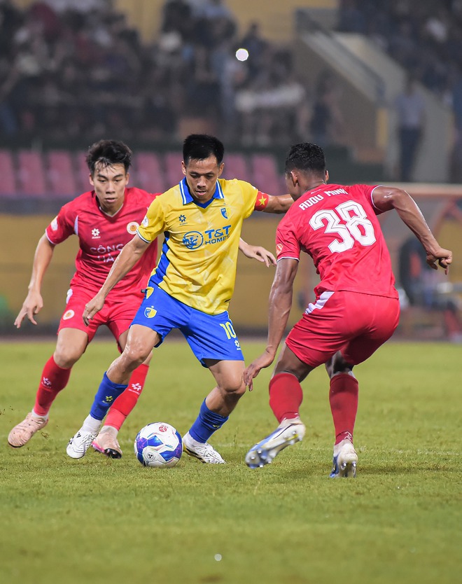 CLB Hà Nội "trảm tướng" sau 3 vòng đấu tại V-League 2025-2026 - Ảnh 1.