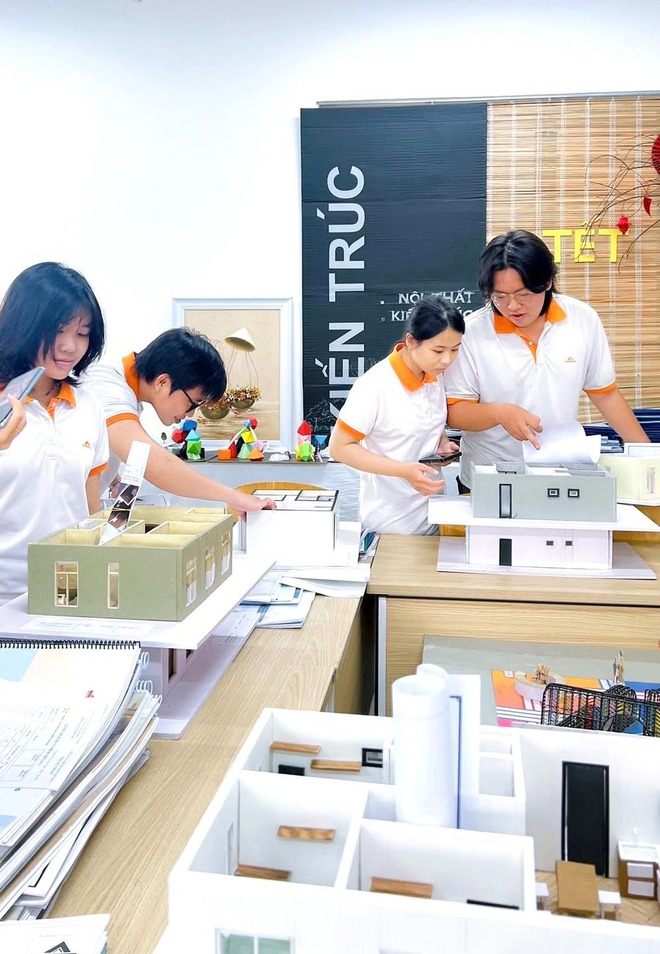 Những yếu tố khiến sinh viên cao đẳng "ghi điểm" với doanh nghiệp - Ảnh 4.