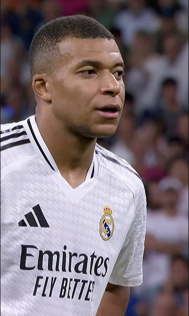 Lễ trao giải Quả bóng vàng 2025: Dembele, Mbappe, Pedri, Lewandowski vắng mặt- Ảnh 4. Lễ trao giải Quả bóng vàng 2025: Dembele, Mbappe, Pedri, Lewandowski vắng mặt- Ảnh 4.