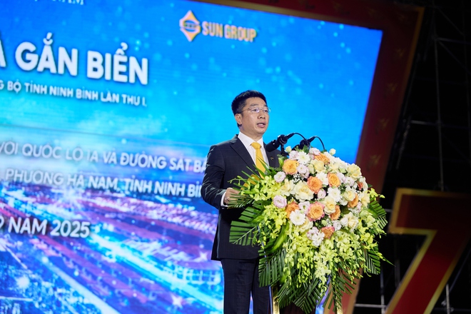 Hàng ngàn người dự lễ khánh thành Quảng trường Thời Đại- Ảnh 2.