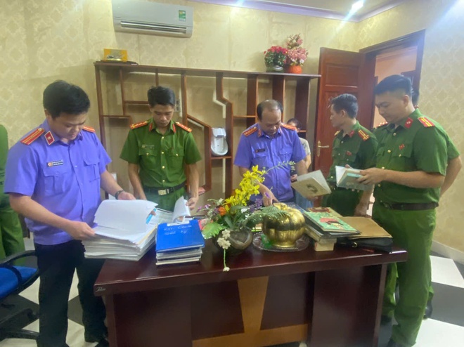 Bắt 2 lãnh đạo doanh nghiệp câu kết với trùm giang hồ Ý "ẻng"- Ảnh 2.