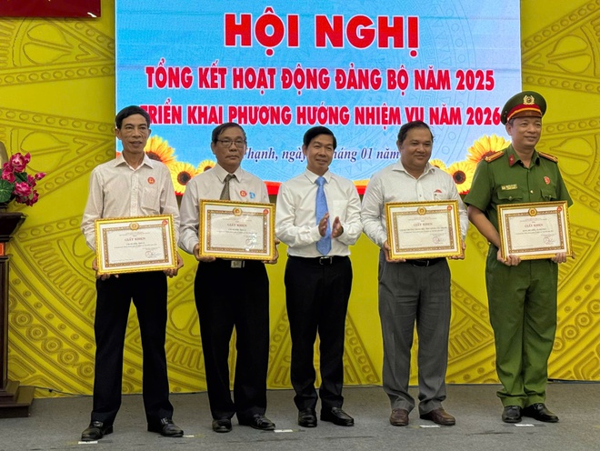 Phường T&acirc;y Thạnh, TP HCM: Thu ng&acirc;n s&aacute;ch đạt 365% dự to&aacute;n năm 2025 - Ảnh 3.