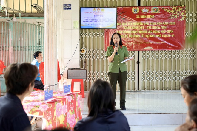 Chăm lo Tết Nguy&ecirc;n đ&aacute;n  B&iacute;nh Ngọ, tiếp sức c&ocirc;ng nh&acirc;n, lao động kh&oacute; khăn - Ảnh 7.