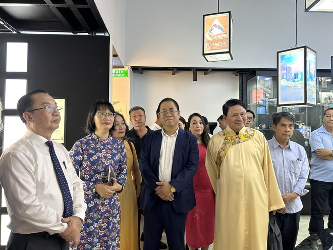 Kh&aacute;nh th&agrave;nh "Con đường Nhiếp ảnh TP HCM" - Ảnh 4.