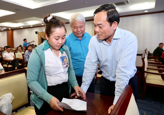 B&iacute; thư Trần Lưu Quang động vi&ecirc;n người lao động trước thềm Tết Nguy&ecirc;n đ&aacute;n - Ảnh 14.