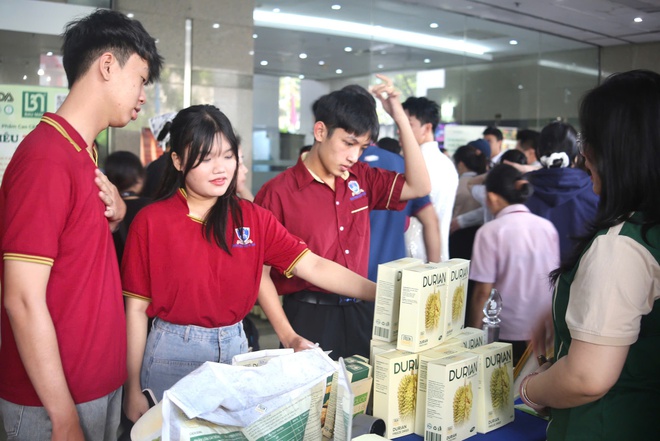 Hoa hậu Ngọc Ch&acirc;u đồng h&agrave;nh c&ugrave;ng HTV v&igrave; một tương lai xanh - Ảnh 5.