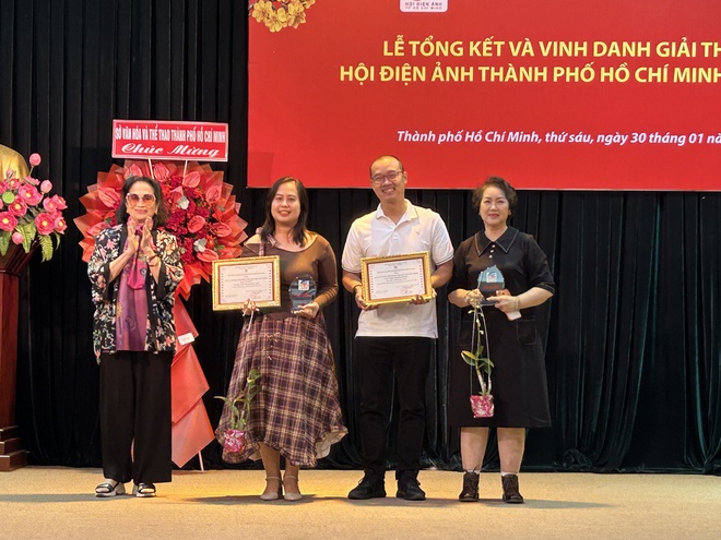 Đạo diễn Xu&acirc;n Phượng m&ecirc; l&agrave;m phim hơn nửa thế kỷ - Ảnh 5.