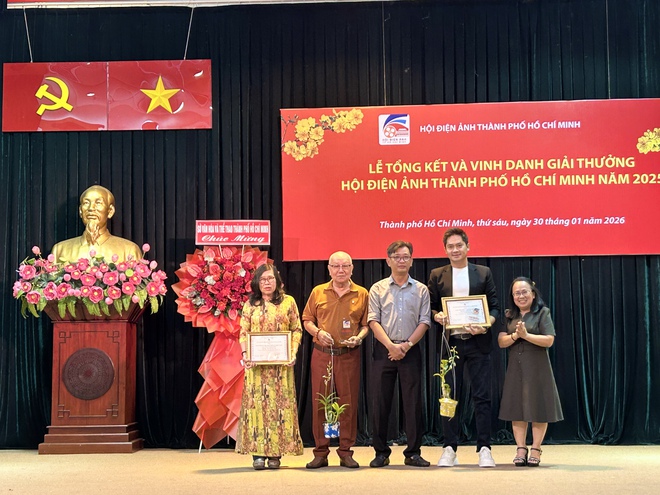 Đạo diễn Xu&acirc;n Phượng m&ecirc; l&agrave;m phim hơn nửa thế kỷ - Ảnh 3.