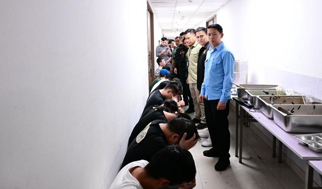 Campuchia triệt ph&aacute; gần 200 tụ điểm lừa đảo trực tuyến - Ảnh 5.