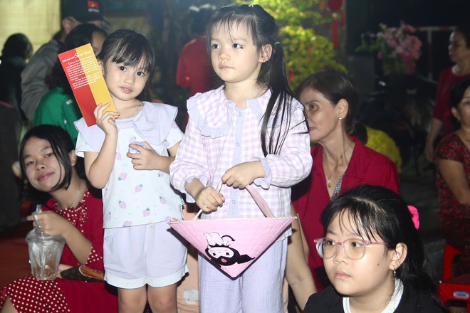 TPHCM: Khai mạc Chợ hoa Tết B&igrave;nh Đ&ocirc;ng - Xu&acirc;n B&iacute;nh Ngọ 2026 - Ảnh 7.