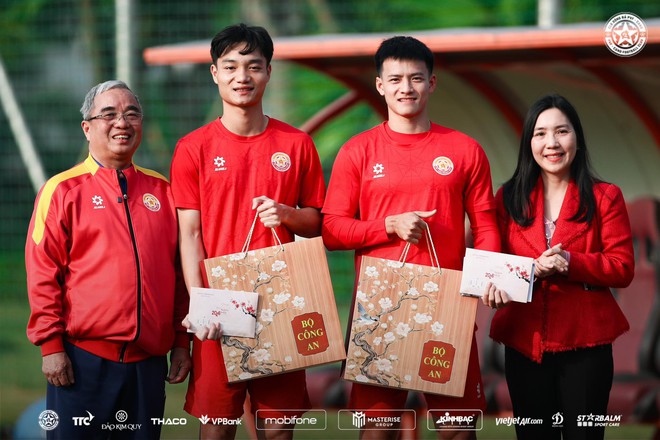 Nguyễn Thanh Nhàn – "Lộc xuân" trên hàng công U23 Việt Nam - Ảnh 9.