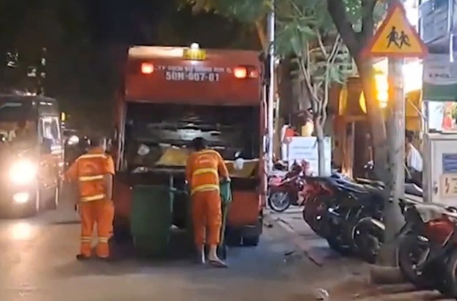 Những người đ&oacute;n Tết trong "thầm lặng" - Ảnh 4.