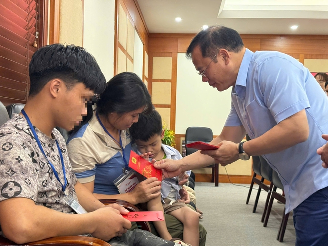 Ch&uacute;c Tết b&aacute;c sĩ Trường Sa qua Telemedicine, cấp cứu xuy&ecirc;n giao thừa - Ảnh 7.