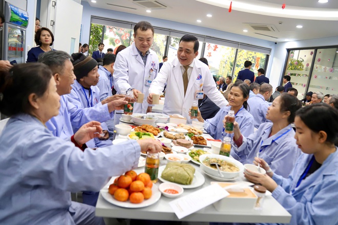 Chăm lo Tết cho bệnh nh&acirc;n kh&oacute; khăn - Ảnh 21.