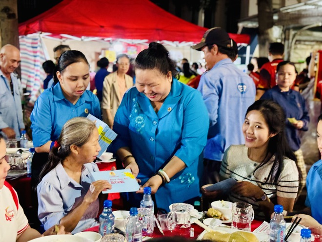 400 đo&agrave;n vi&ecirc;n &ndash; lao động kh&oacute; khăn sum vầy đ&oacute;n Tết c&ugrave;ng C&ocirc;ng đo&agrave;n TPHCM - Ảnh 2.