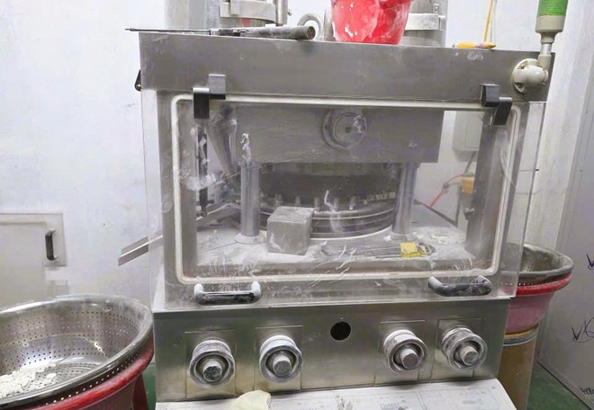 Thủ đoạn trong đường d&acirc;y thuốc giả, thực phẩm chức năng h&agrave;ng trăm tỉ đồng - Ảnh 4.