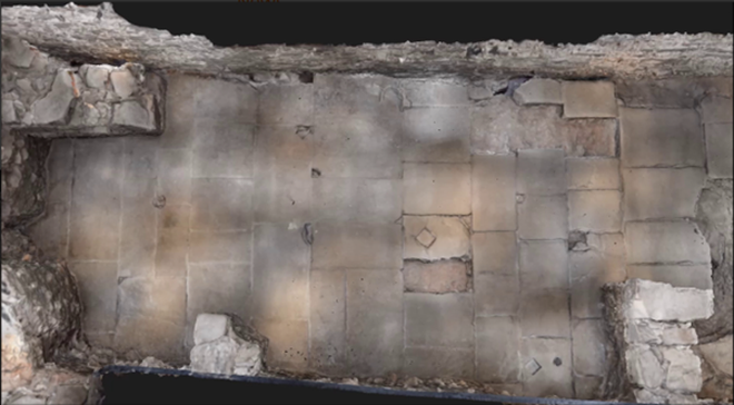 Sửa thang m&aacute;y, lọt v&agrave;o thế giới 2.000 năm trước dưới hầm kh&aacute;ch sạn - Ảnh 3.