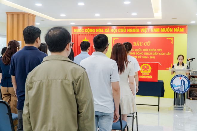 VIDEO: Nhảy d&acirc;n vũ, thi trang tr&iacute; điểm bỏ phiếu ch&agrave;o mừng ng&agrave;y bầu cử - Ảnh 20.