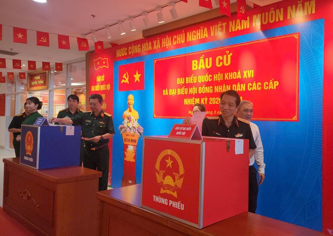 Mang thùng phiếu đến giường bệnh - Ảnh 5.