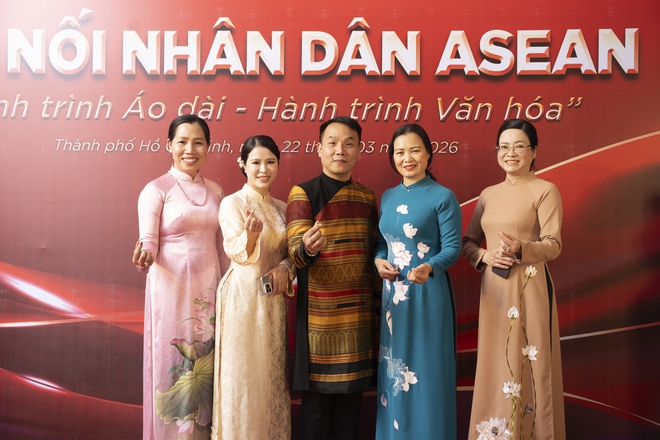 Việt Hùng cùng dàn người đẹp đưa văn hóa Việt ra thế giới - Ảnh 6.