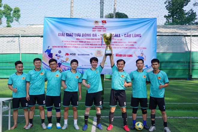 Chuỗi hoạt động ch&iacute;nh trị, giao lưu văn h&oacute;a, thể thao của Bộ C&ocirc;ng an tại TP HCM - Ảnh 5.