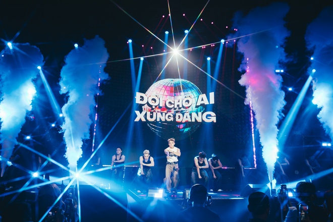 J-UNZIP: Ng&agrave;y Jun Phạm nở hoa rực rỡ  - Ảnh 23.