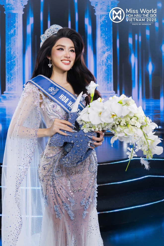 Qu&aacute; xinh nhan sắc đăng quang Miss World Vietnam 2025 - Ảnh 5.