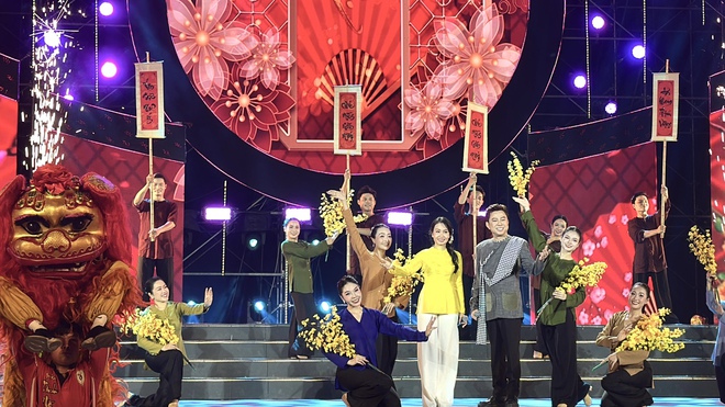 Rộn r&agrave;ng đ&ecirc;m nghệ thuật mừng Lễ hội Nguy&ecirc;n Ti&ecirc;u 2026 - Ảnh 1.