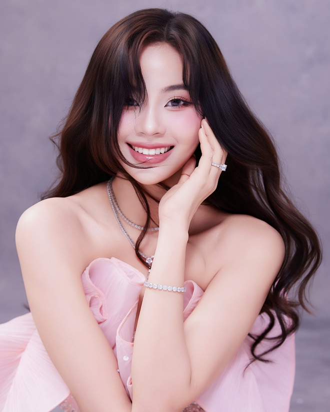 Sau một nhiệm kỳ nhiều biến chuyển, Đ&agrave;o Thị Hiền n&oacute;i về "một thanh xu&acirc;n rực rỡ"  - Ảnh 3.