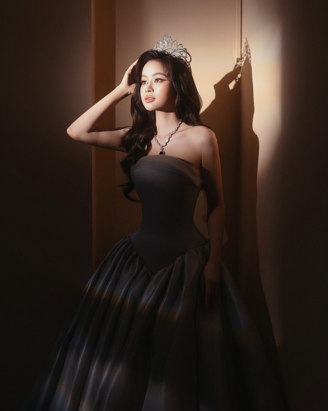 Sau một nhiệm kỳ nhiều biến chuyển, Đ&agrave;o Thị Hiền n&oacute;i về "một thanh xu&acirc;n rực rỡ"  - Ảnh 12.