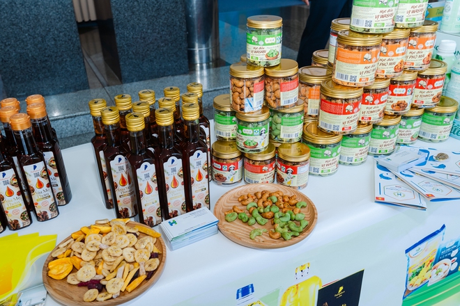 VIDEO: Lạ miệng với đặc sản từ chùm ngây và quả lê-ki-ma tại Lễ công bố Hàng Việt Nam Chất lượng cao - Ảnh 12.