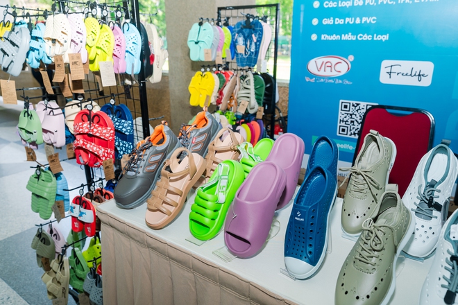 VIDEO: Lạ miệng với đặc sản từ chùm ngây và quả lê-ki-ma tại Lễ công bố Hàng Việt Nam Chất lượng cao - Ảnh 16.