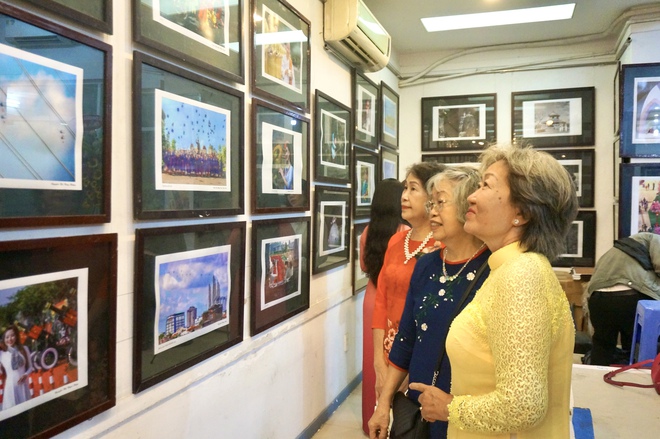 Chi&ecirc;m ngưỡng sắc m&agrave;u qu&ecirc; hương qua ống k&iacute;nh nhiếp ảnh nữ - Ảnh 4.