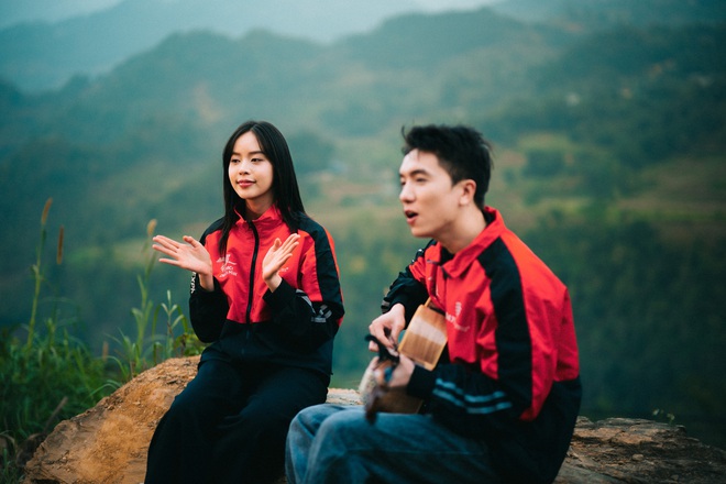 Hoa hậu Thanh Thủy "debut" l&agrave;m ca sĩ giữa s&acirc;n trường v&ugrave;ng cao  - Ảnh 9.