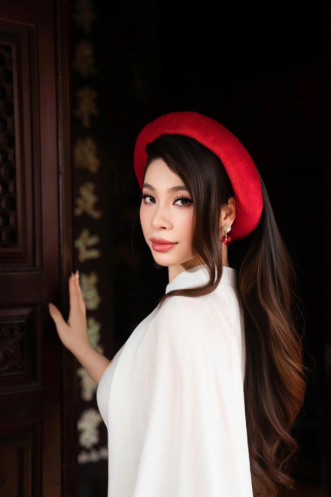 Nhan sắc "đả nữ đời đầu" L&yacute; Hương v&agrave; con g&aacute;i Jessica  - Ảnh 16.