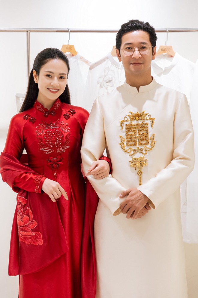 Diễn vi&ecirc;n Việt Hoa ch&iacute;nh thức l&ecirc;n xe hoa sau 5 năm ho&atilde;n cưới - Ảnh 1.