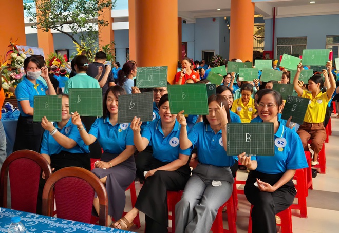 Nhiều hoạt động chăm lo &yacute; nghĩa cho lao động nữ dịp 8-3 - Ảnh 8.