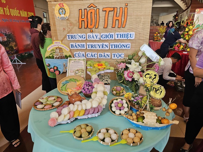 S&ocirc;i nổi c&aacute;c hoạt động ch&agrave;o mừng Ng&agrave;y Văn h&oacute;a c&aacute;c d&acirc;n tộc Việt Nam - Ảnh 9.