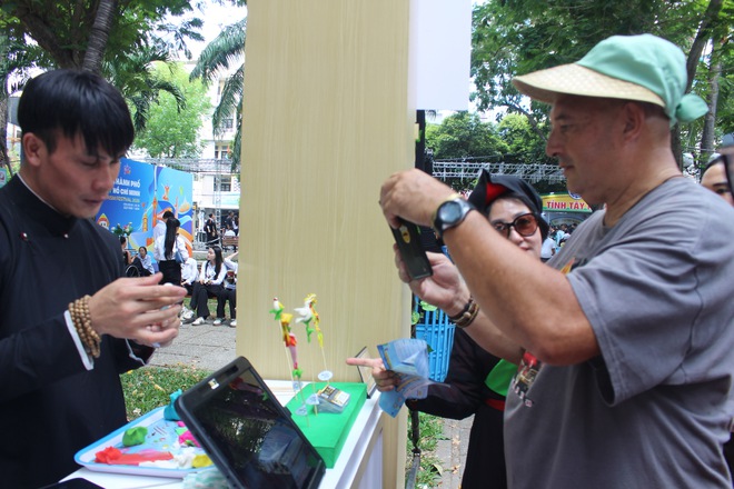  Khai mạc Ng&agrave;y hội Du lịch TP.HCM 2026: Đưa trải nghiệm v&agrave; c&ocirc;ng nghệ th&agrave;nh "đ&ograve;n bẩy"  - Ảnh 10.