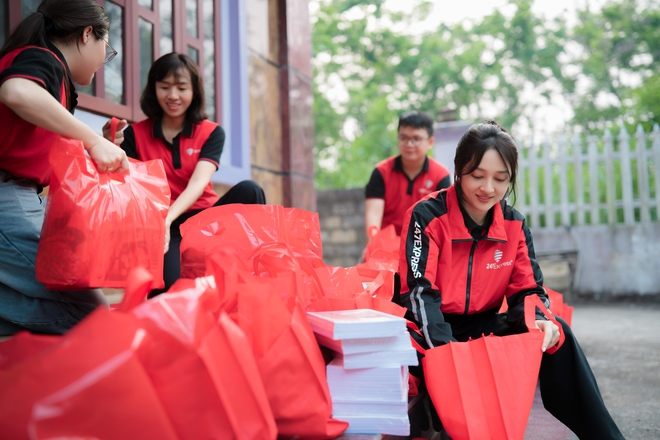 H&agrave;nh tr&igrave;nh "rực rỡ" của Bảo Anh  - Ảnh 5.