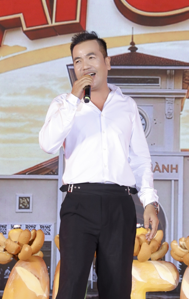 Ca kh&uacute;c "B&aacute;nh m&igrave; S&agrave;i G&ograve;n" ấn tượng ở Lễ hội B&aacute;nh m&igrave; Việt Nam 2026  - Ảnh 3.