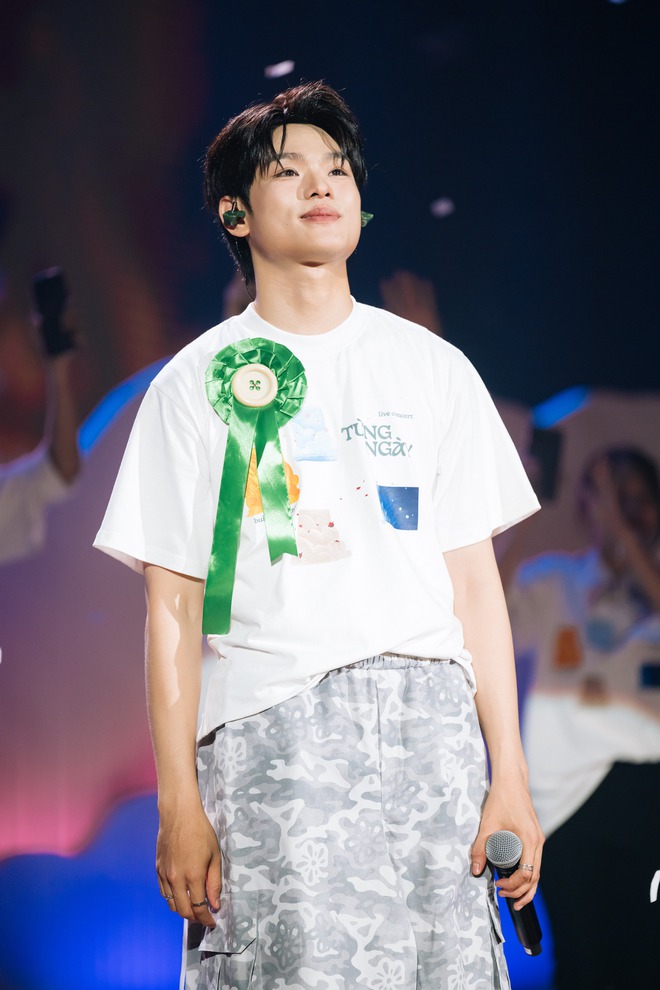 Bản sắc Gen Z qua "Thịnh vượng Việt Nam s&aacute;ng ngời" của buitruonglinh  - Ảnh 7.