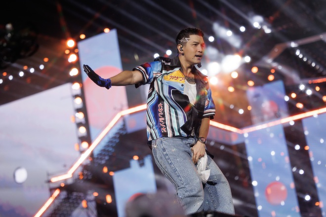 "Gai Home" concert: Kh&eacute;p lại h&agrave;nh tr&igrave;nh rực rỡ của Anh trai vượt ng&agrave;n ch&ocirc;ng gai 2024  - Ảnh 28.