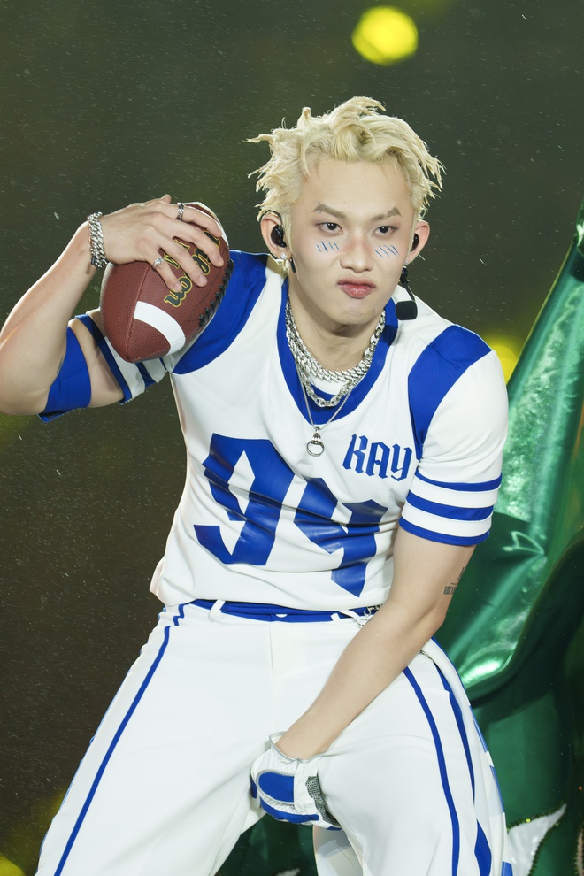 "Gai Home" concert: Kh&eacute;p lại h&agrave;nh tr&igrave;nh rực rỡ của Anh trai vượt ng&agrave;n ch&ocirc;ng gai 2024  - Ảnh 22.