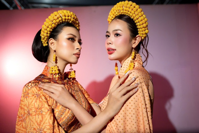 Đ&agrave;m Vĩnh Hưng v&agrave; con trai diễn &aacute;o d&agrave;i Việt H&ugrave;ng  - Ảnh 22.