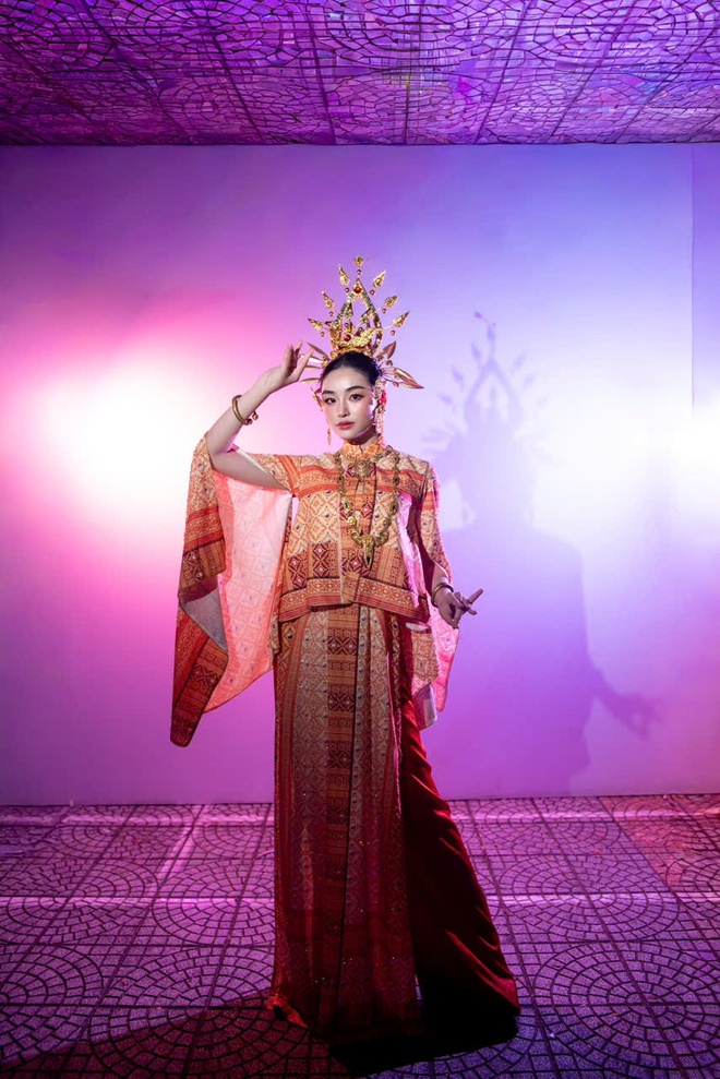 Đ&agrave;m Vĩnh Hưng v&agrave; con trai diễn &aacute;o d&agrave;i Việt H&ugrave;ng  - Ảnh 16.