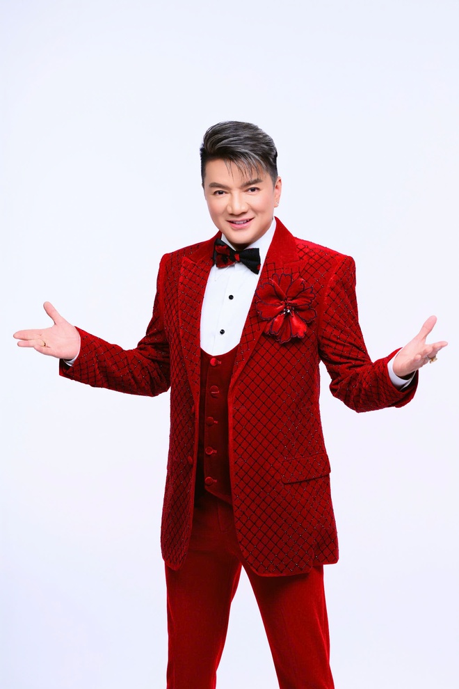 Đ&agrave;m Vĩnh Hưng với m&oacute;n qu&agrave; đặc biệt dịp lễ 30/4  - Ảnh 4.