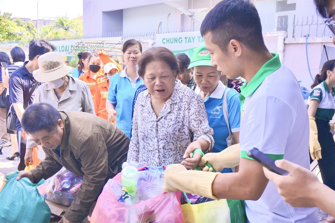 TP HCM: Ra mắt trạm thu hồi, t&aacute;i chế r&aacute;c thải nhựa  - Ảnh 3.