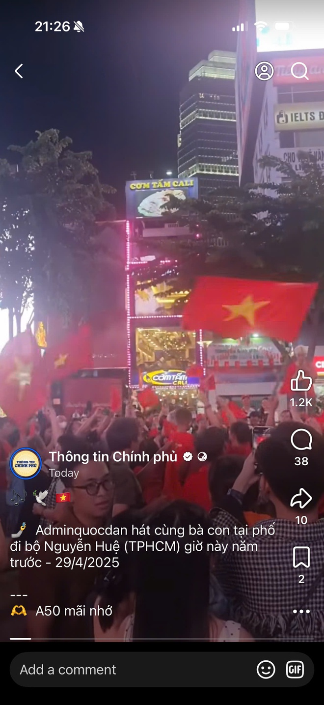 Hồi ức th&aacute;ng 4: Sống lại k&yacute; ức A50 qua mạng x&atilde; hội - Ảnh 4.